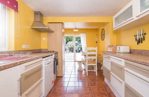 Llansteffan Cottage | Craig y Don, Holiday Cottage Llansteffan, Sleeps 8, 4 bedrooms, bathrooms
