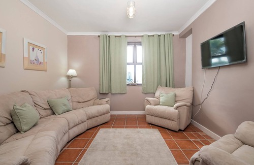 Llansteffan Cottage | Craig y Don, Holiday Cottage Llansteffan, Sleeps 8, 4 bedrooms, bathrooms