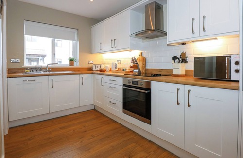 Beddgelert Cottage | CRAIG Y LLAN, pet friendly, character holiday cottage in Beddgelert