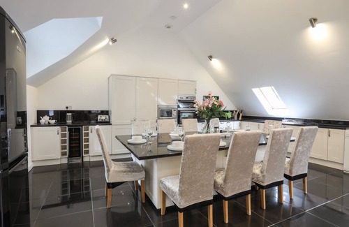 Bangor Cottage | CRAIGFA COTTAGE, pet friendly, character holiday cottage in Bethesda