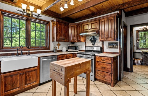 Ferguson Cabin | "Craigh na Dun" timber frame cabin, Blue Ridge Views for outlanders to love