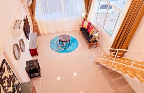 Thung Maha Mek Apartment | Crane nest 14 loft with views over Sathorn