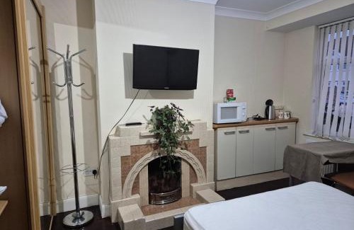 Cranford House | Cranford , Heathrow Airport
