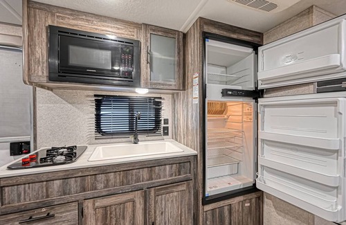 Washington Ave./ Memorial Park House | Crashpad on The Washington Ave Strip - a RV, Parking restrictions read below: