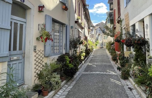 Salies-de-Bearn House | Craven Cottage - Salies-de-bearn