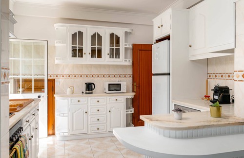 Belverde Villa | Cravo's House by Refugio