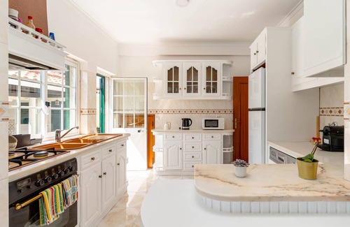 Belverde Villa | Cravo's House by Refugio