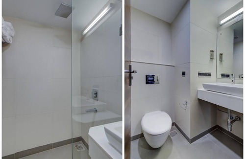Parra House | Crazy Homes Stay with Awesome Location/Goa