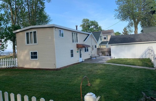 Bay City House | Crazy View Beach Front Bay City, MI