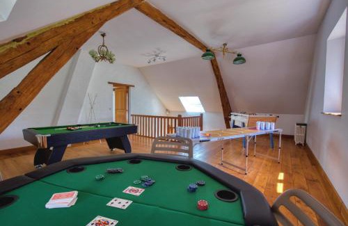 Aubigny-sur-Nere Villa | Crazy Villa Le Petit Belair 18 - Heated pool - Foot - 2h Paris - 30p