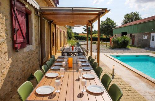 Vallon-sur-Gee Villa | Crazy Villa Noé Michel 72 - Heated pool - Basket - 2h Paris - 30p