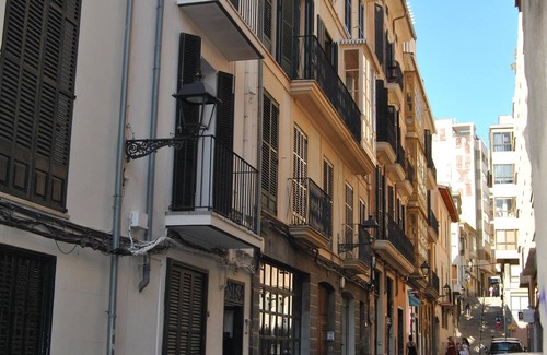 Placa dels Patins Apartment | Cream Homes La Rambla, INTERIOR TOURISM Accommodation