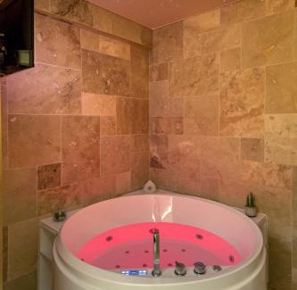 Brie-Comte-Robert Apartment | Creamy by Suite&Spa