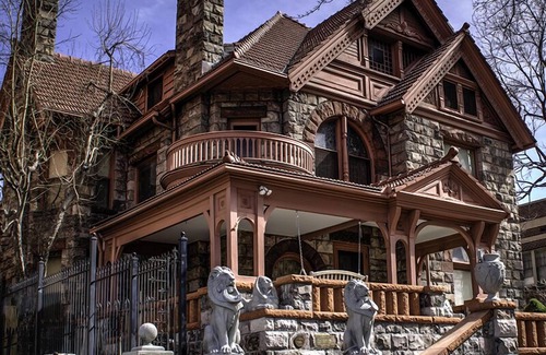LoDo House | Create Memories in Denver! Swimming Pool, Pet-friendly Property!