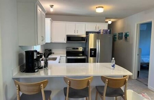 York Beach House | Create Memories only 10 min walk to Long Sands beach.