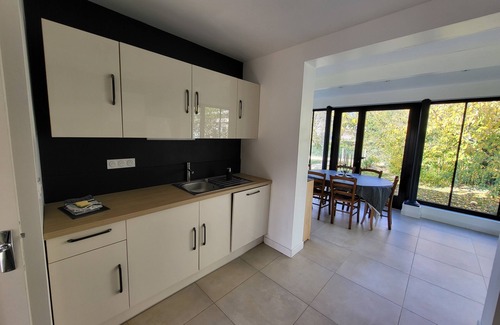 Chartres House | Createur DE Souvenirs