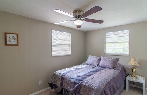 New Port Richey House | Creek Cabin Summary: