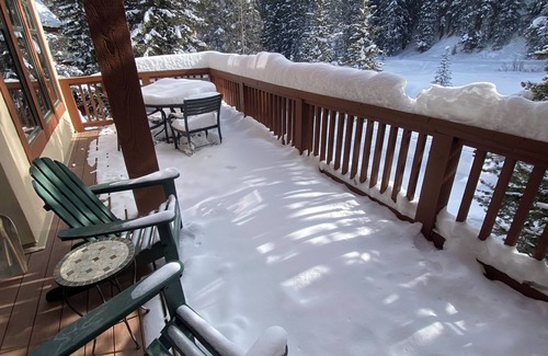 Copper Mountain Village House | Creek Side/Ski Side Townhome