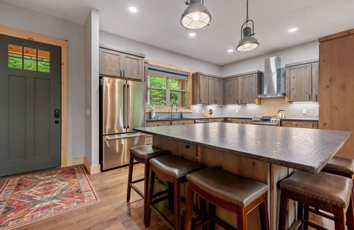 Foxfire Estates Cabin | Creek Songs – Blue Ridge, GA