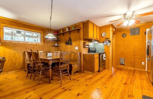 Helen House | Creekfront Cabin Amazing for Families in Helen, Georgia