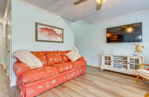 Dauphin Island House | Creekfront Dauphin Island Cottage Walk to Gulf!