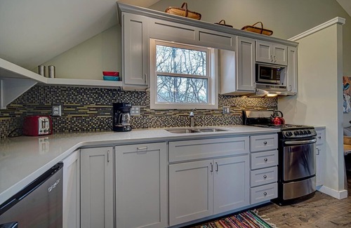 Hayesville House | Creekfront Hayesville cottage with beautiful sunrise and sunset views!