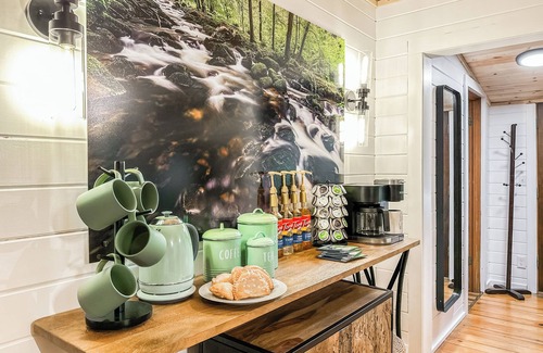 Cashes Valley House | Creekside Adventure! 10 steps from the cascading and gentle Fightingtown Creek