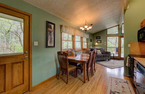 Pittman Center Cabin | Creekside Cabin. a little bit of Country Livin'
