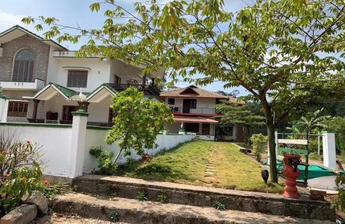 Madikeri House | Creekside Cabin