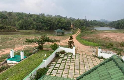 Madikeri House | Creekside Cabin