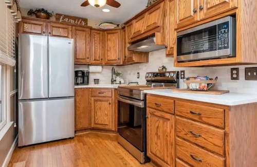 Millers Creek Cabin | Creekside Cabin near Blue Ridge Parkway