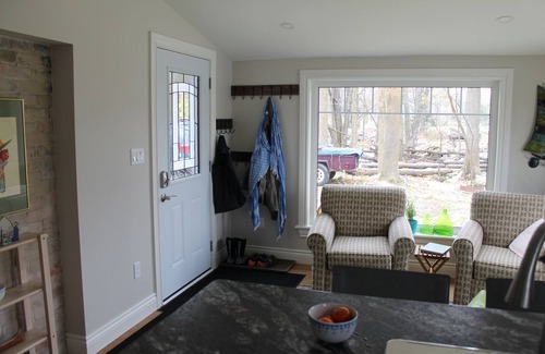 Shallow Lake House | Creekside Cottage - Your Vacation Home Winter And Summer, For Beach Or Skiing