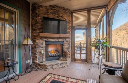 Mountain Air Villa | Creekside Haven- Club Access