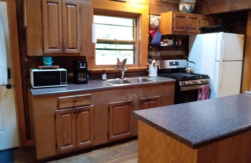 Marshall Cabin | Creekside Indulgence