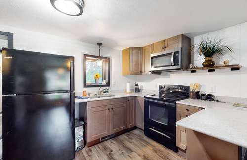 Harshaw House | Creekside Living | House in Harshaw on Bearskin Creek with firepit & fireplace