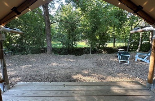 Newport RV Rental | Creekside Retreat: Glamp in the Smokies