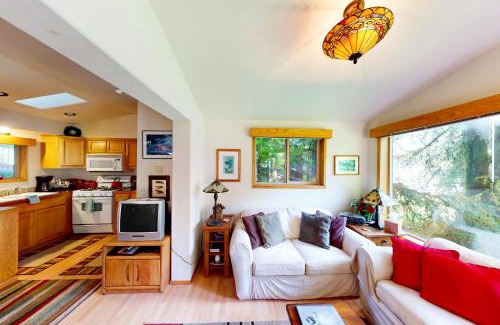Brookings House | Creekview