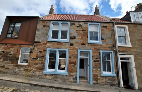 Anstruther House | Creel Cottage- stylish cottage near the sea
