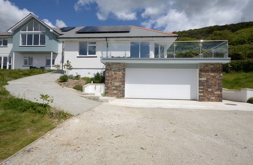 Seaton Apartment | Crellas Beach Apartment, Seaton, Cornwall