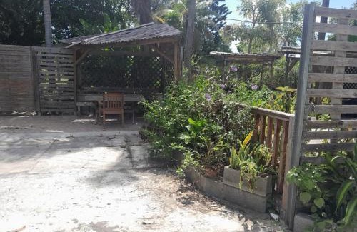 Damencourt House | Creole Escapade Rustic House Beach Baie du Moule