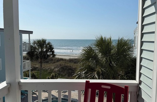 Crescent Beach Condo | Crescent Beach Gemn2-bedroom 2-Bath condo — North Myrtle Beach