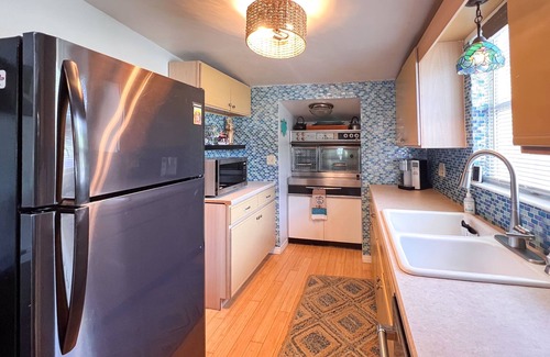 Crescent Beach Cottage | Crescent Beach Cottage
