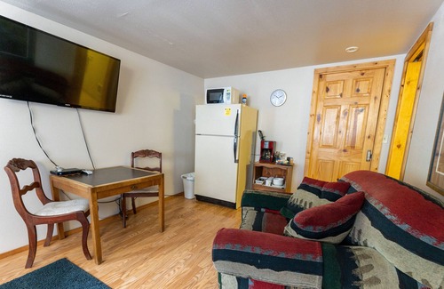 Crescent Apartment | Crescent Lake Rental Without the Whole House