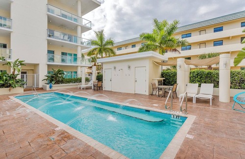 Siesta Key Condo | Crescent Siesta Key Unit 406. Thanksgiving and Christmas special!