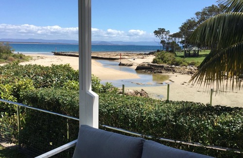 Currarong House | Crescent - Waterfront Beach House