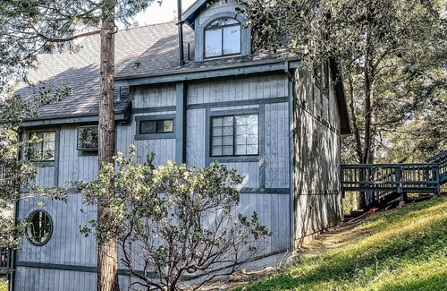 Crestline House | Crestline Luxury All-Suite Retreat with Lakeview