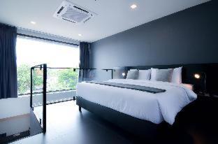 Wua Lai Hotel | CREW Hotel