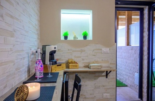 Municipio 5 House | CRIBA ROOMS - Mayra Room.