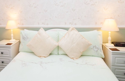 Torquay City Centre House | Crimdon Dene