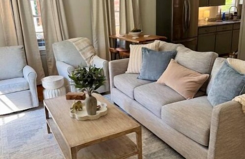 Tuscaloosa House | Crimson Comfort @ The Ivy, 2.5 mi from BDS